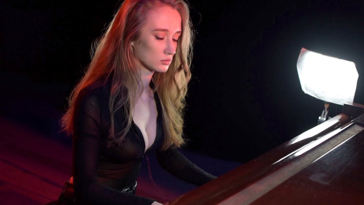 Eye of the Tiger - Survivor piano cover by Alisa Procenko Chords - Chordify