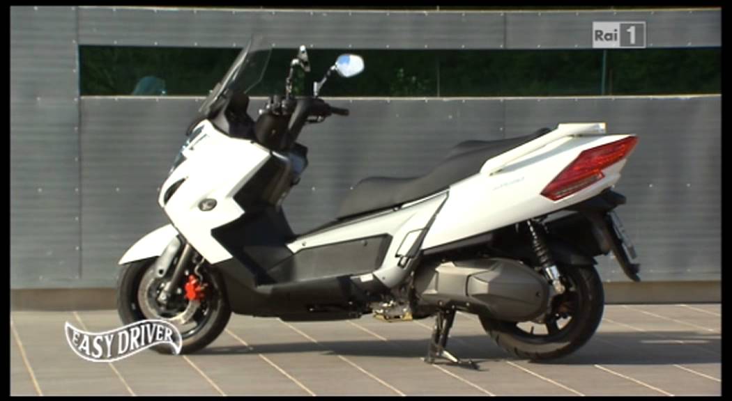 Rai 1 Easy Driver Kymco My Road 700 01 12 12 Regia Di Luca Bracali 