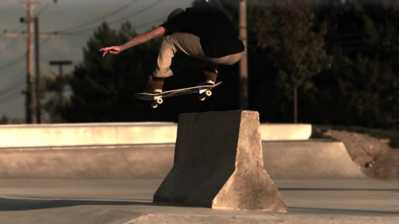 Ryan Gaynier 800fps slow motion skateboarding