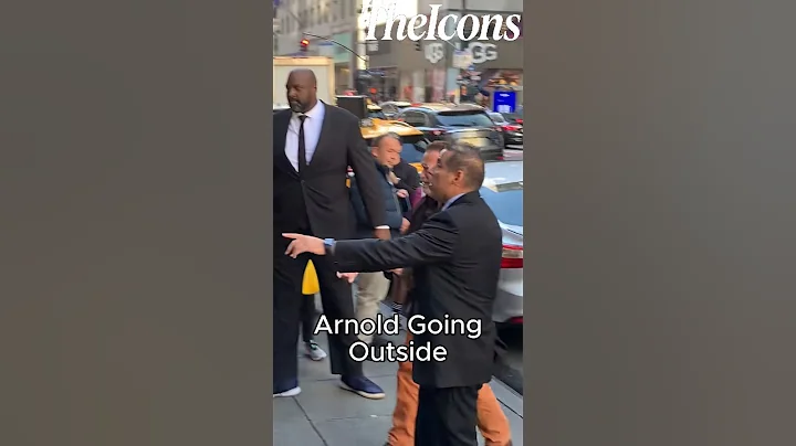 Arnold Schwarzenegger Walking Outside To Close A Movie Deal In New York💵#arnoldschwarzenegger