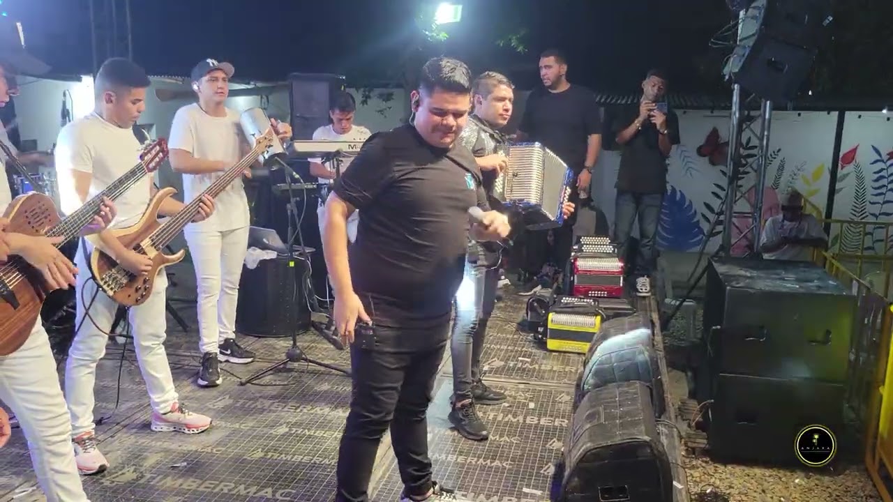 Ese Momento Lindo - Mario Cerchar & Chucho Ocampo (En Vivo)