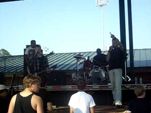 City Of Lights - When Its Over (short video-clip) (Live) bekijken op YouTube