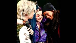 Night Falls (Descendants 3)