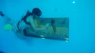 10092017 Skin diving practice - Jenny