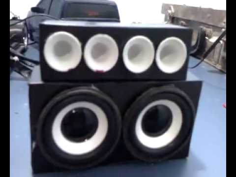 Testando caixa da mini hilux pancadao - YouTube