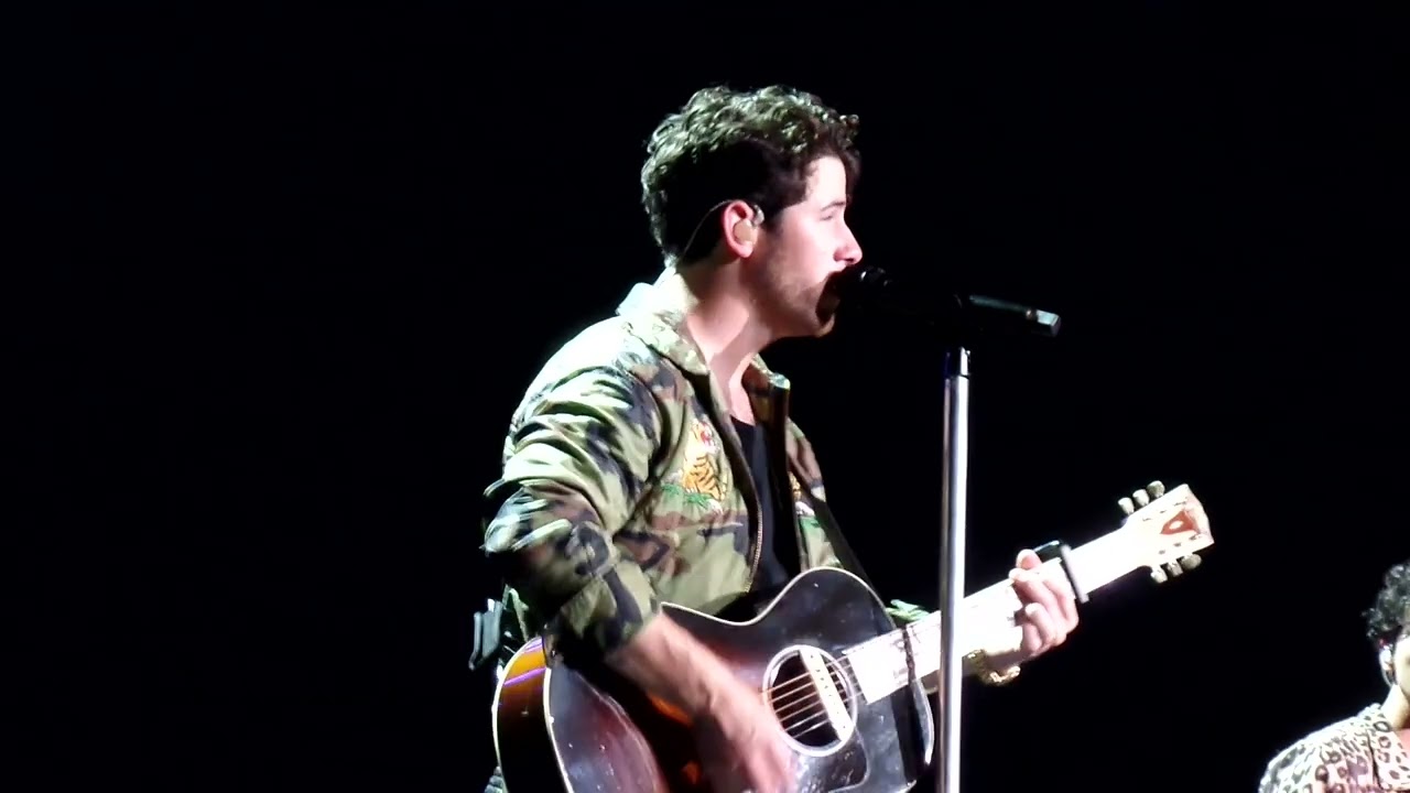 Jonas Brothers - Introducing Me - Movistar Arena Argentina 25/04/24 HD