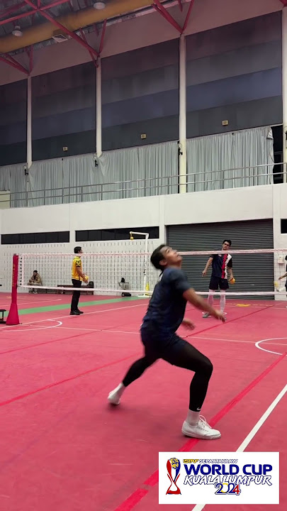 Tutorial Sepaktakraw : Azlan Alias 1st ball training with Syahir Rosdi