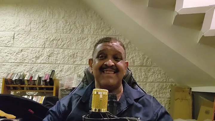 @BigSexyWayneinC...   Presents El Mondo Englebert ...