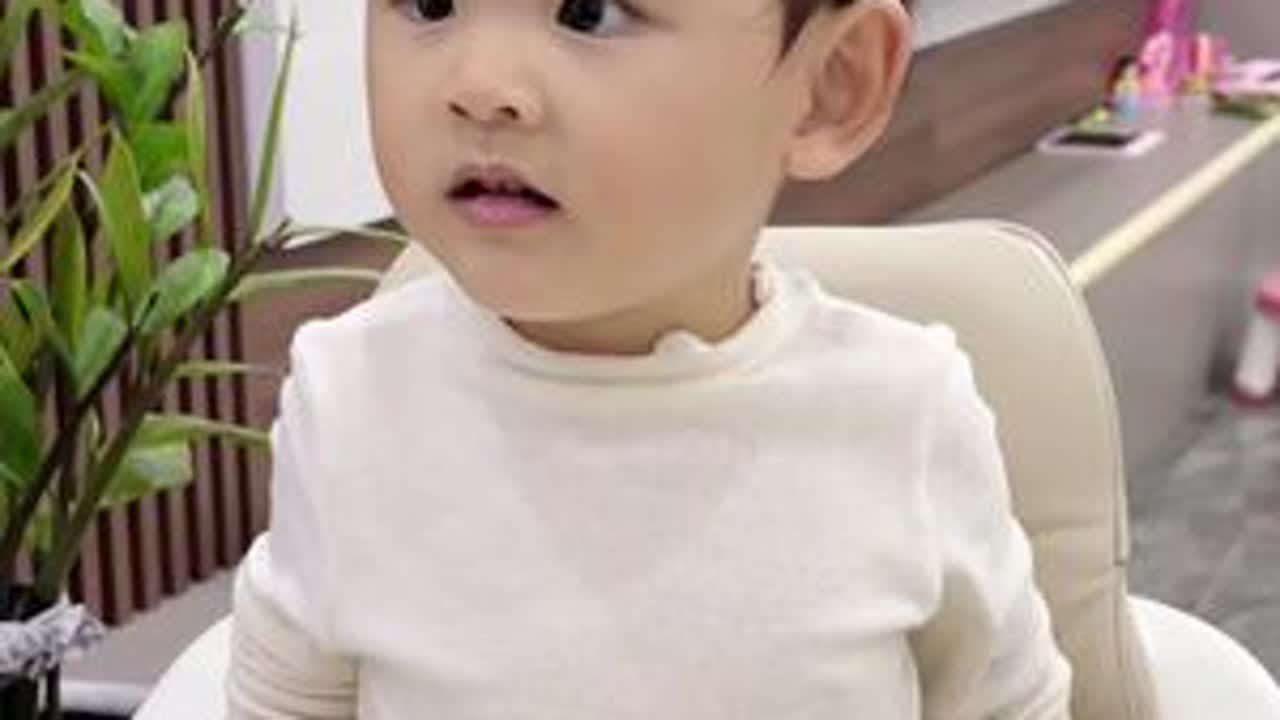 人类幼崽开饭啦#宝宝吃饭 #自主进食的宝宝 #小吃货的日常 #宝宝辅食