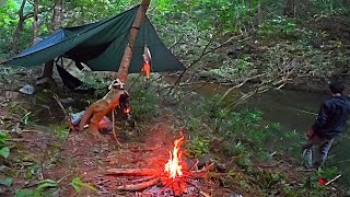 Camping fishing in the Kalimantan forest which is rarely visited by fish is very abundant