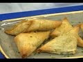 Empanaditas de masa filo rellenas de champiñones y queso crema