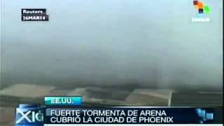 Mile-high dust storm engulfs Phoenix
