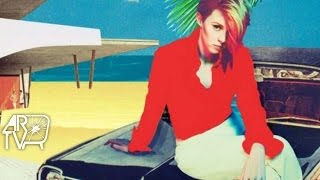 La Roux - &quot;Trouble In Paradise&quot; (Album Review)