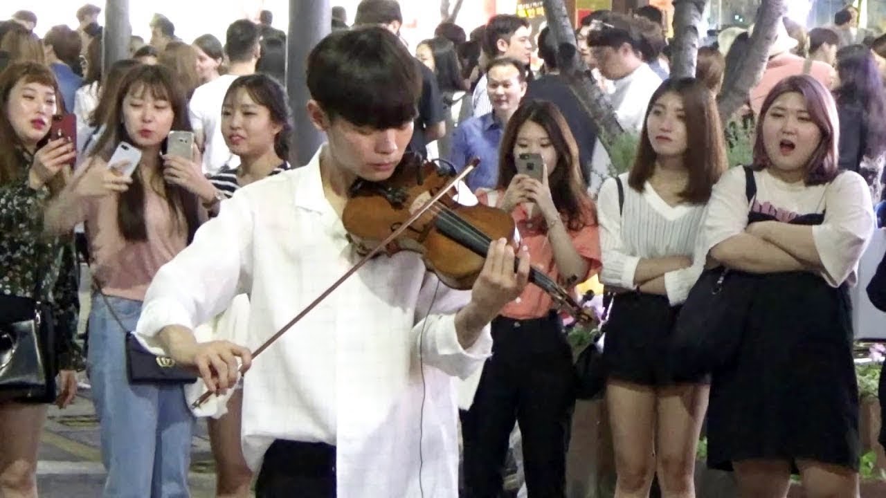 Удивительное выступление скрипачка - Ходячий замок Хаула