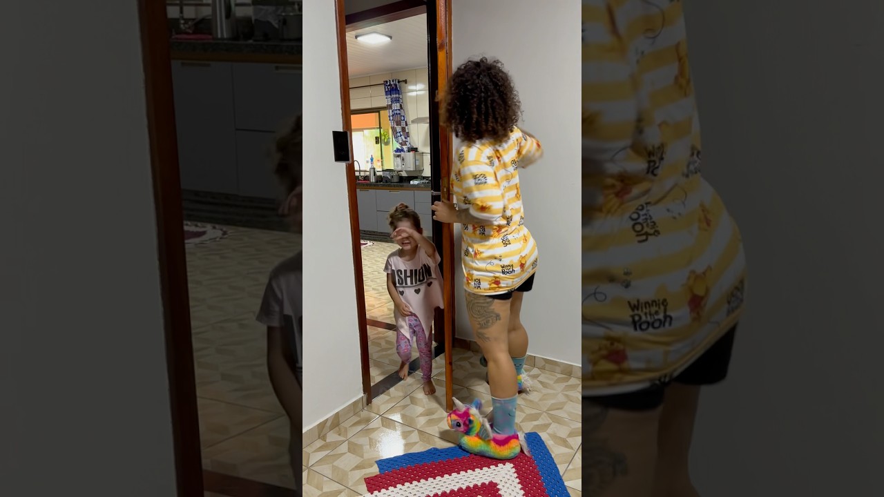 Achei que era a porta 😅🤣🤣