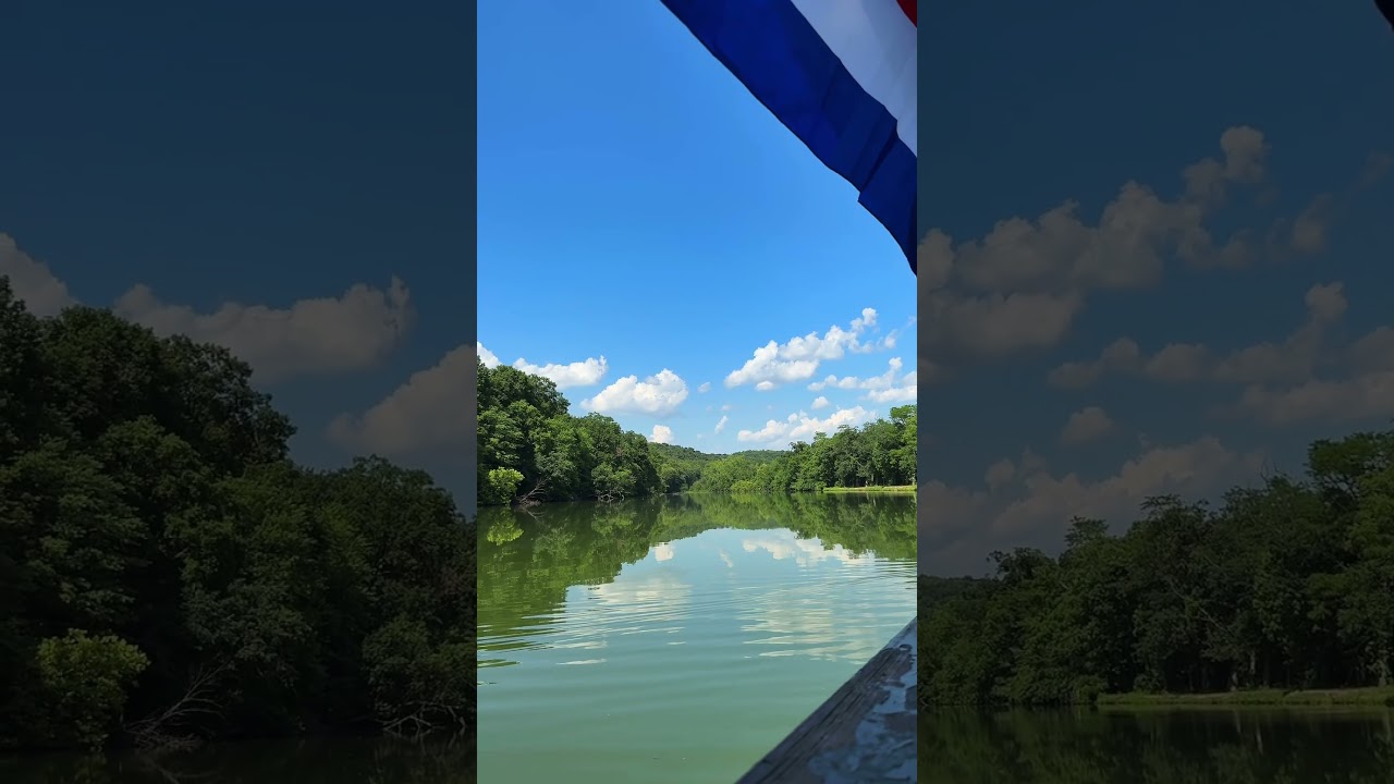 Did you know there’s a horse drawn canal boat ride in Ohio?📍Coshocton, Ohio 