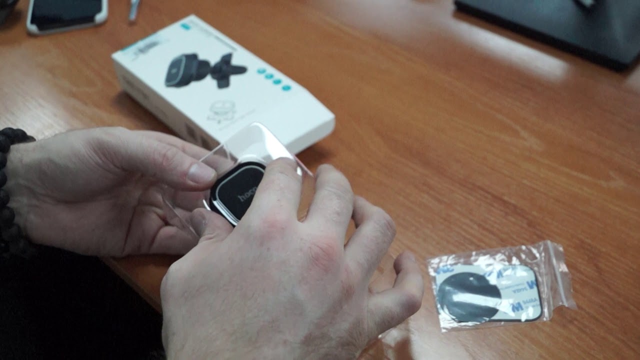 Автомобильный держатель Hoco CA52