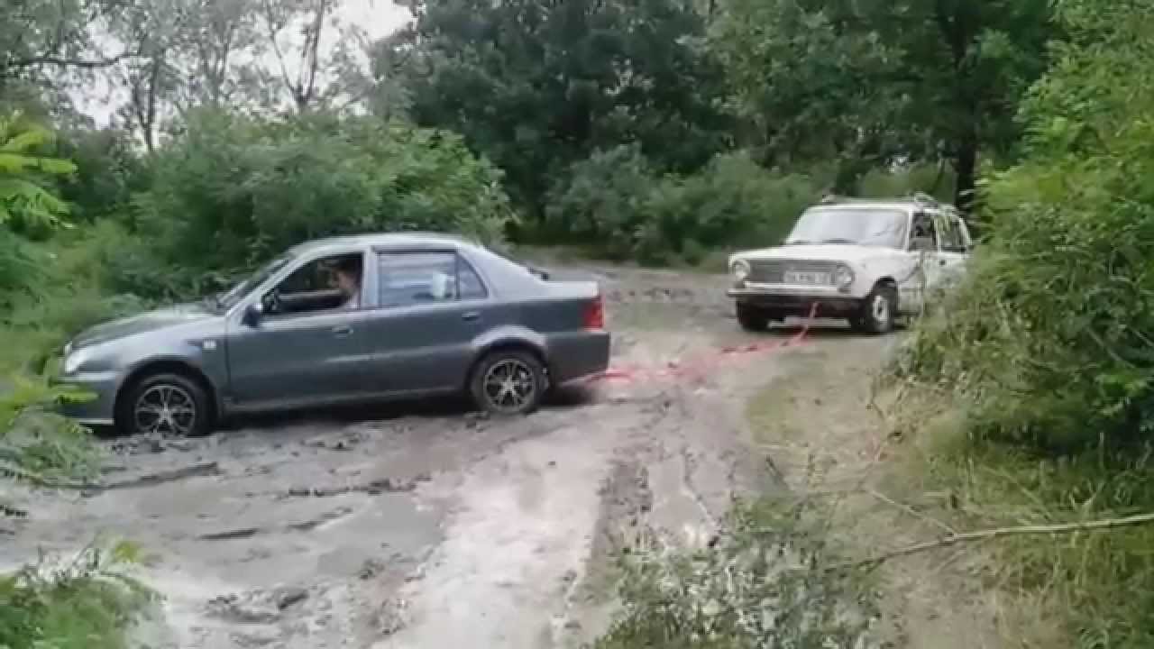 Вытащить машину из грязи