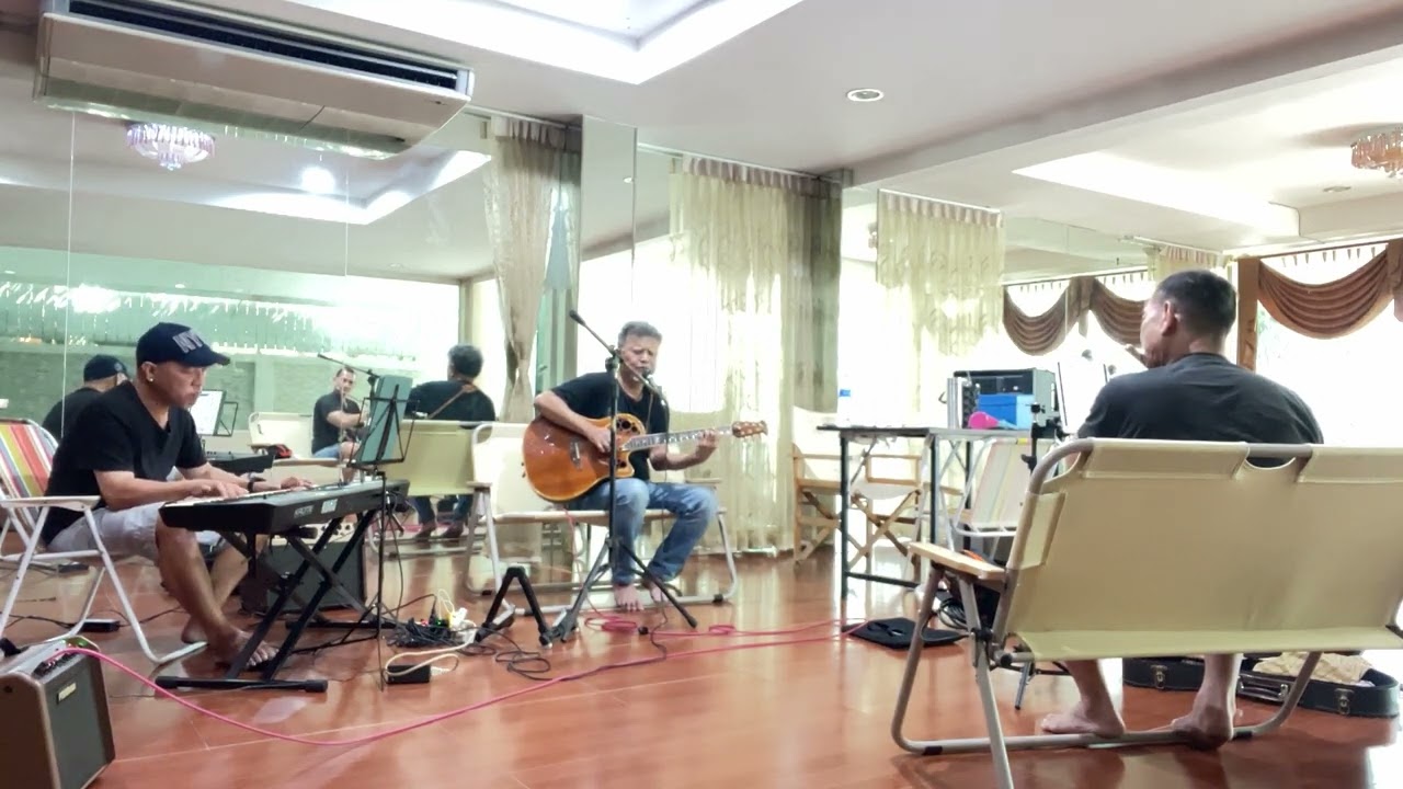 Annie's song : John Denver -Cover : The Rocky mountain (Acoustic)