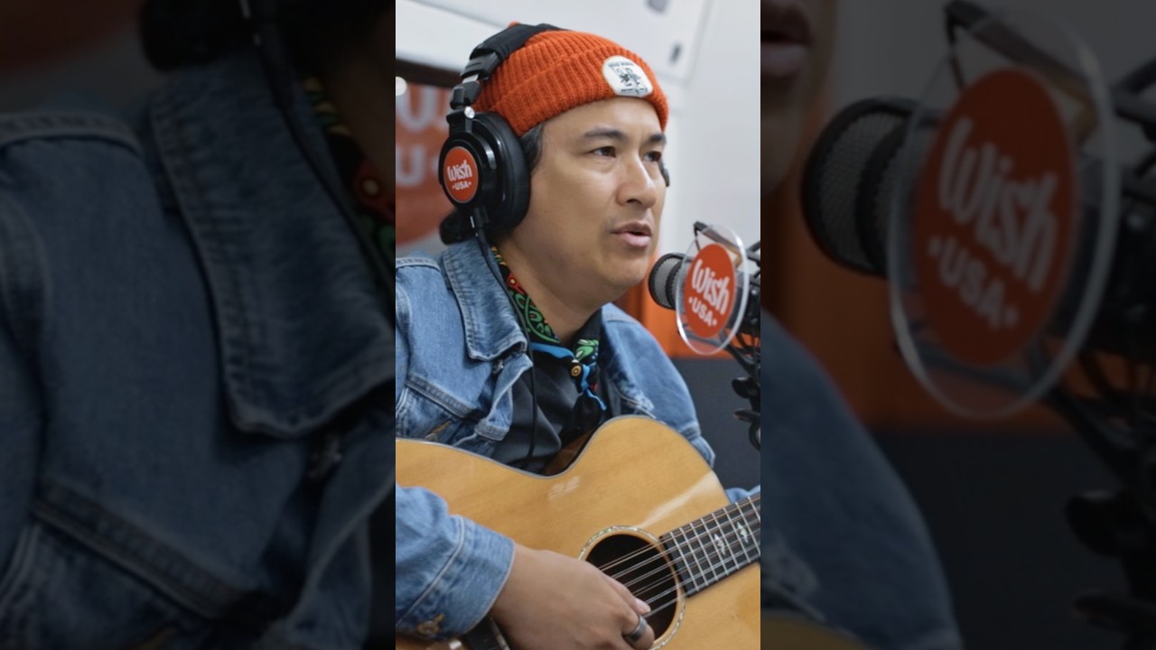 Some legends don't need an introduction. #ElyBuendia 👀