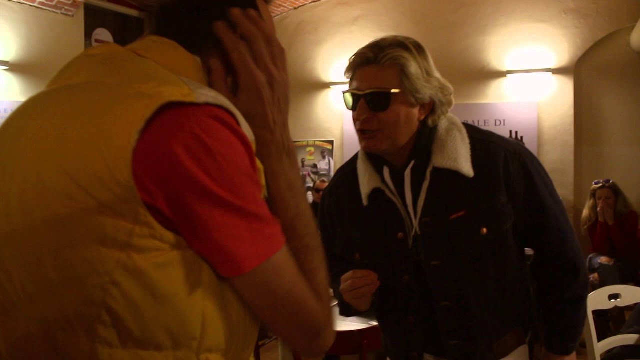 Parodia ITALIAN FAST FOOD [Ammissione di Missile] by BIRCIDE (Il Paninaro)