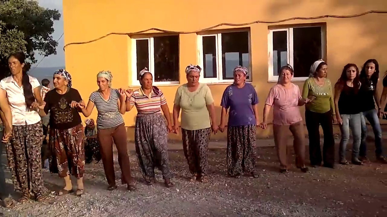 pazarcik tetirlik koyu guzel kizlar halayi 2011 dugun