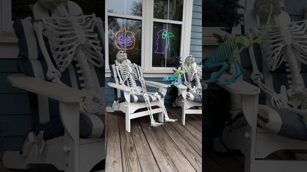 I love when people engage in holiday decorations with their community 