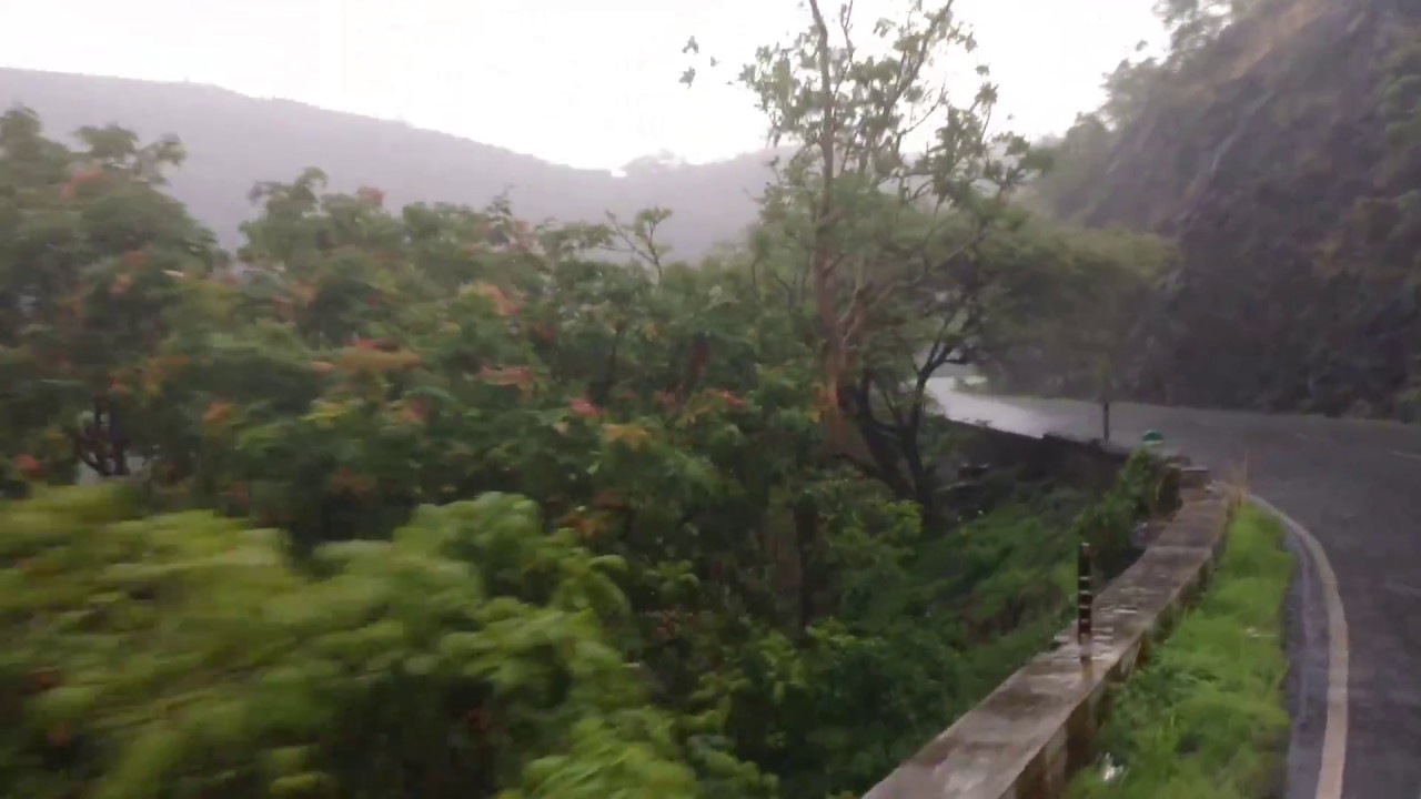 Heavy rain at Katraj Ghat - Pune - YouTube