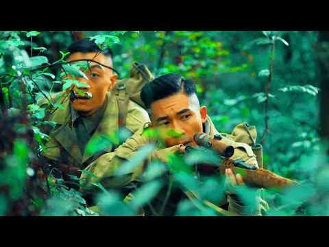 日軍躲在叢林裏佈置秘密基地,不料被特種兵發現,一把神槍輕鬆殺穿!