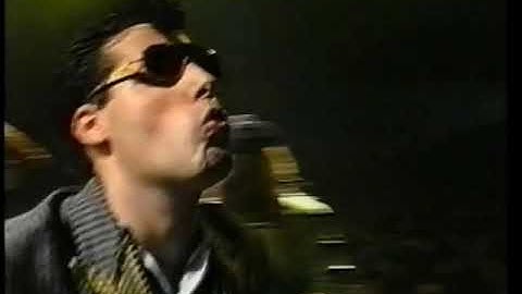 Irigy Hónaljmirigy - Anyáddal jártam (klip 1995-ből)