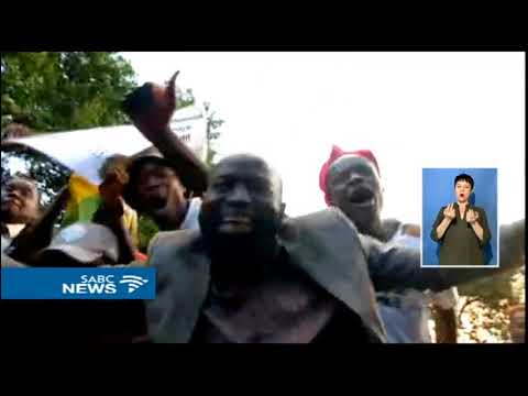 BREAKING NEWS: Celebrations in Zimbabwe as Mugabe resigns