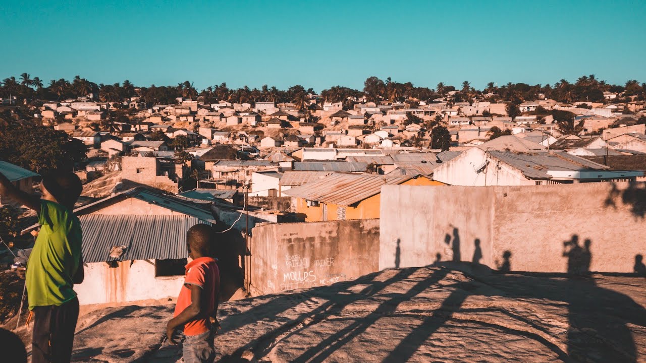 Favelas de Moçambique