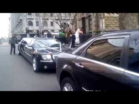 Wedding cars Melbourne Chrysler 300c limo boutique