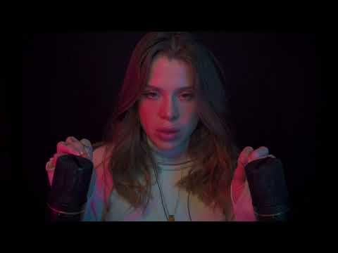 ASMR CAIXINHA DE MUSICA E Whispering