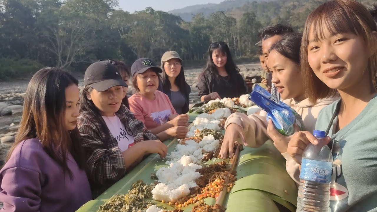 MRKG Town youth One day picnic at Enchantic Pristine Dikhu river 