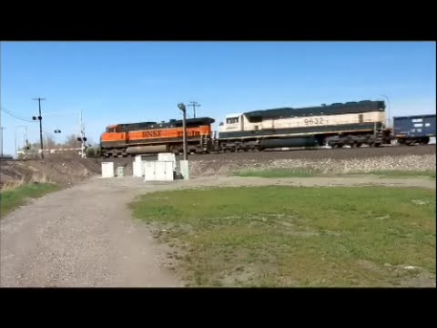 camera iphone 8 plus apk BNSF with SD70MAC in Finley Washington 3/26/15