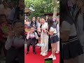 观众都等发喜糖#山歌对唱 #山歌爱好者 #山歌文化传统 #鱼峰山公园山歌对唱