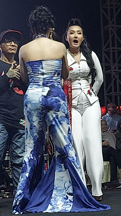 om lorenza bersama lala widi novi sasmita dan kades hoho alkaf satu panggung #omlorenza #lalawidy