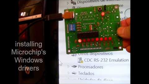 Windows detects the USB Stack of 18F2550 microcontroller and creates a virtual serial port