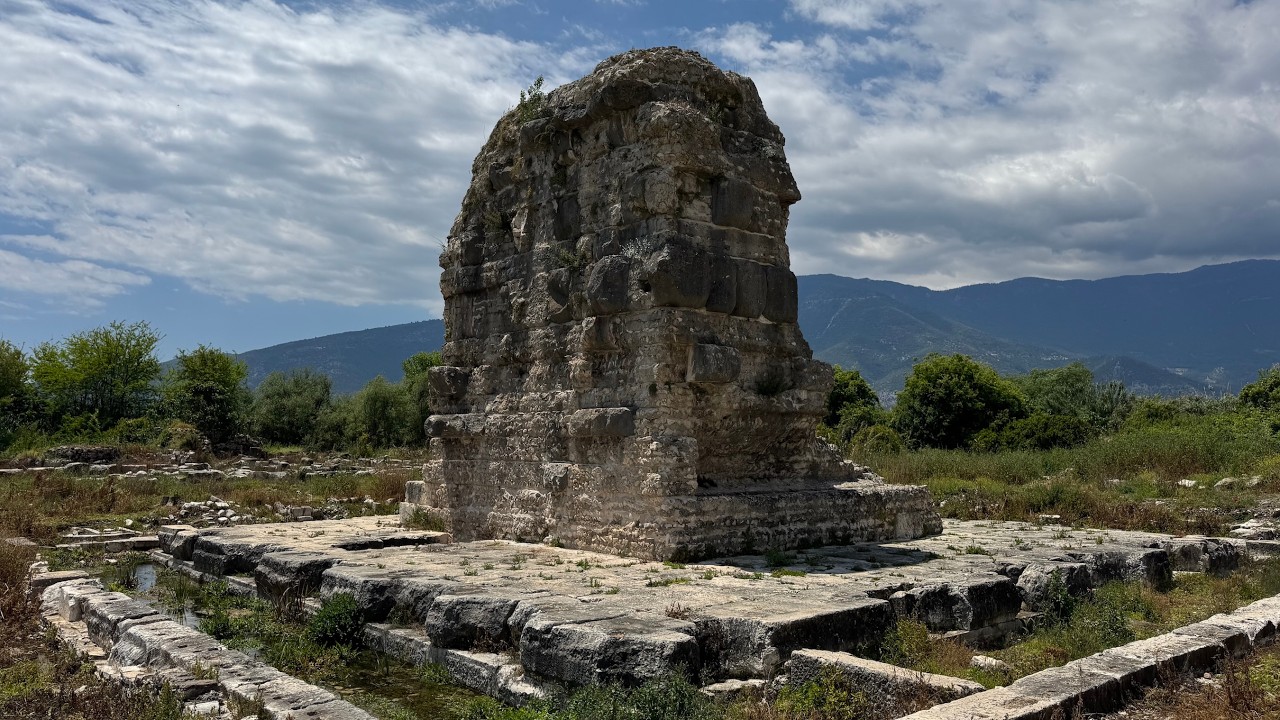 Limyra: Empty Tomb of a Roman Prince | 6:42 | Scenic Routes to the Past | 61.4K subscribers | 14,628 views | June 12, 2026