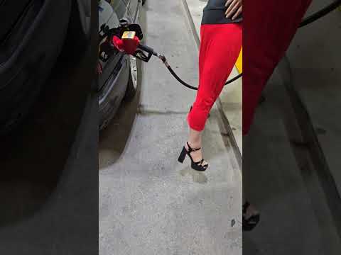 Gas station in heels #crushexperiment #asmrcrush #highheels #walking #walkinginheels #Pebbles