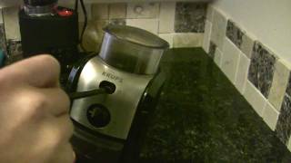 Krups GVX2 burr coffee grinder - work 