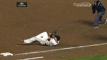 COL@SF: Posey starts impressive double play in 10th