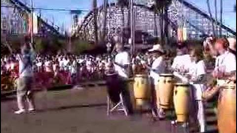 Jim Greiner Conducting Drum Circle To Start 15,000 Runners