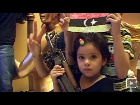 Gaddafi gelyncht? Video zeigt ihn noch lebend