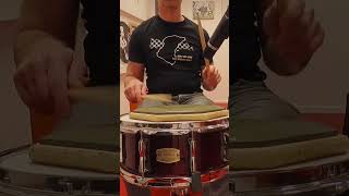 Warming up Steve Gadd #stevegadd #murrayspivack #drumcam #drumshort #vaterdrumsticks #drumtechnique