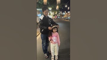 Hai cha con cài tóc giả đẹp giữa phố đêm #caitocgia #wigs