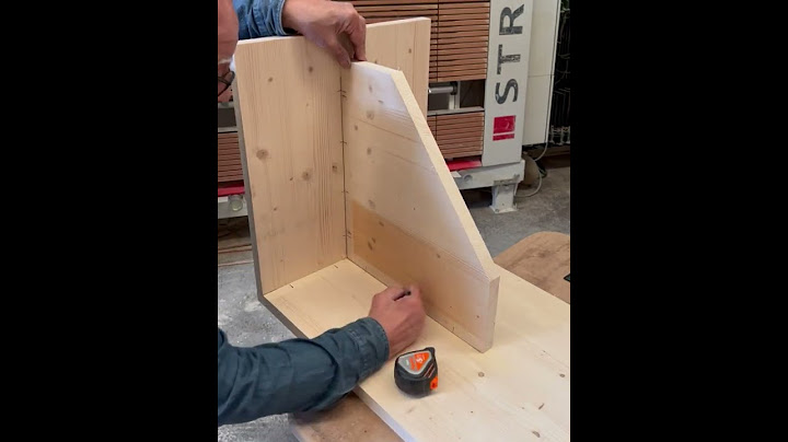 Ho costruito una panca con una forma insolita per colpa del termosifone