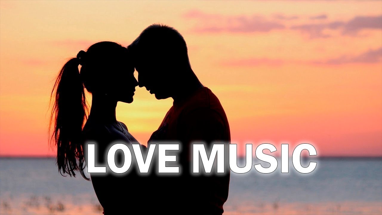 песнь любви. сборник вечер для двоих. девушка с саксофоном на берегу моря. танец любви. красивым лова о любви двоих.