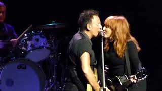 Video-Miniaturansicht von „♫ Bruce Springsteen - Tougher Than The Rest (Live)“
